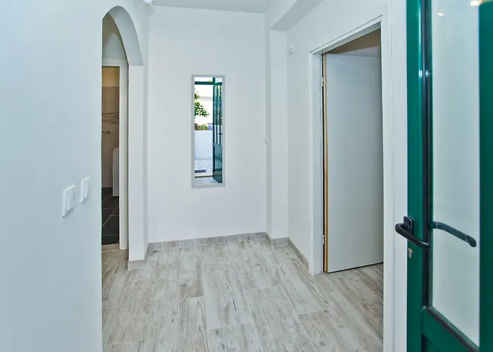 Magdalena フヴァル