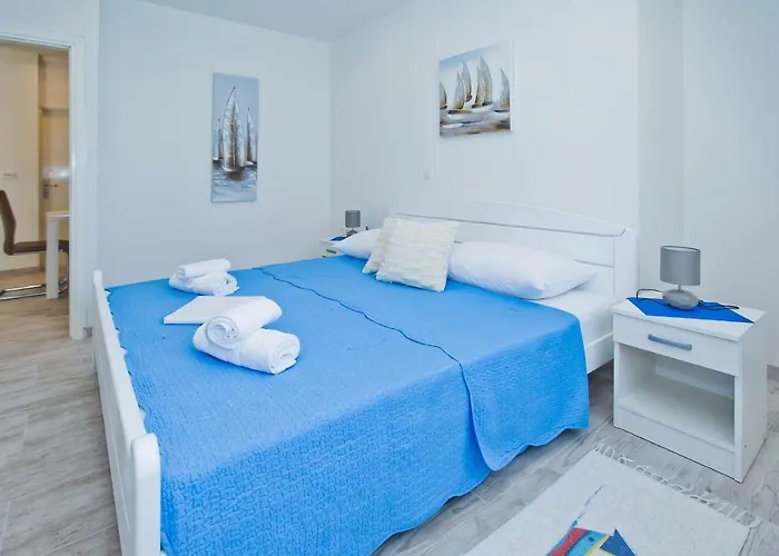 Magdalena フヴァル