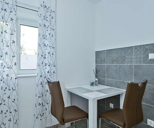 Magdalena * フヴァル